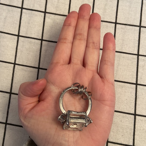 Big Wedding Ring keychain - Picture 3 of 4